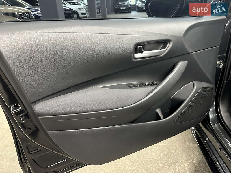 Седан Toyota Corolla 2020 в Харькове