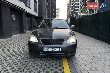 Хетчбек Toyota Corolla 2004 в Івано-Франківську