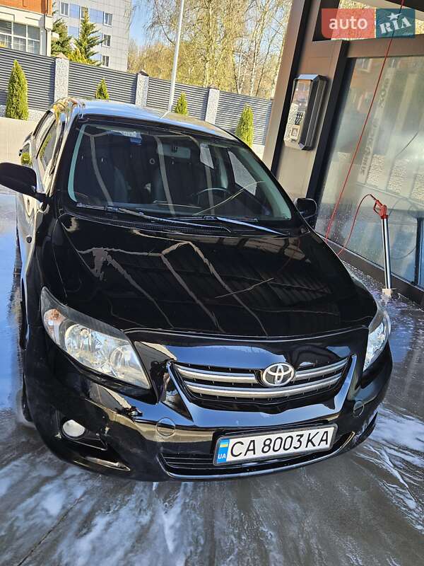 Седан Toyota Corolla 2008 в Черкассах