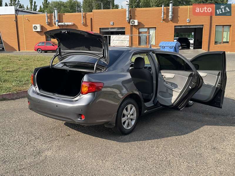 Седан Toyota Corolla 2008 в Одесі