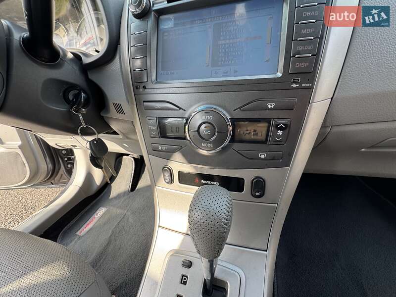 Седан Toyota Corolla 2008 в Одесі