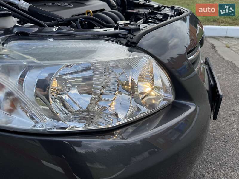 Седан Toyota Corolla 2008 в Одесі