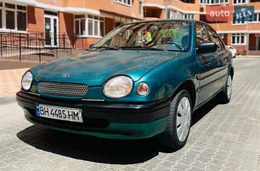 Седан Toyota Corolla 1999 в Одессе