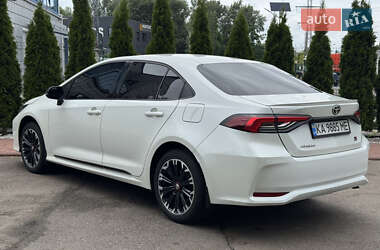 Седан Toyota Corolla 2021 в 