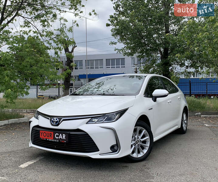 Седан Toyota Corolla 2020 в Києві