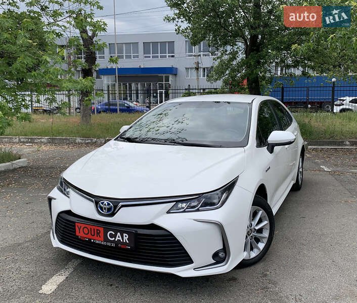 Седан Toyota Corolla 2020 в Києві