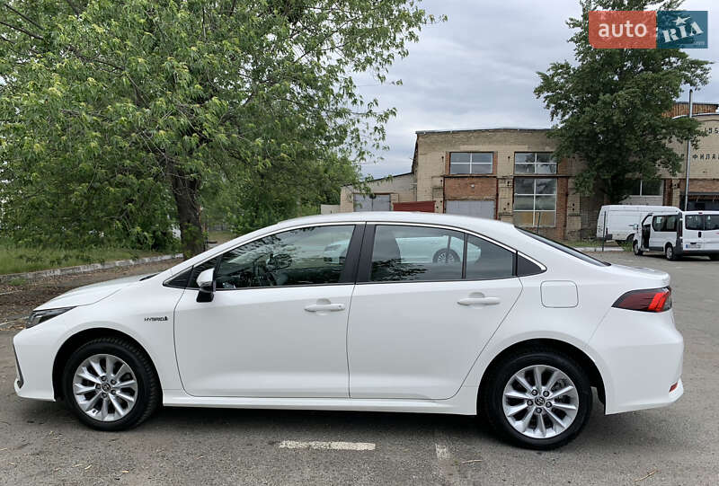Седан Toyota Corolla 2020 в Києві