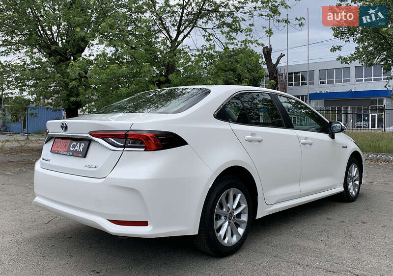Седан Toyota Corolla 2020 в Києві