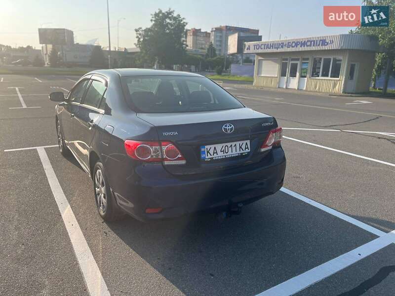 Седан Toyota Corolla 2010 в Борисполі