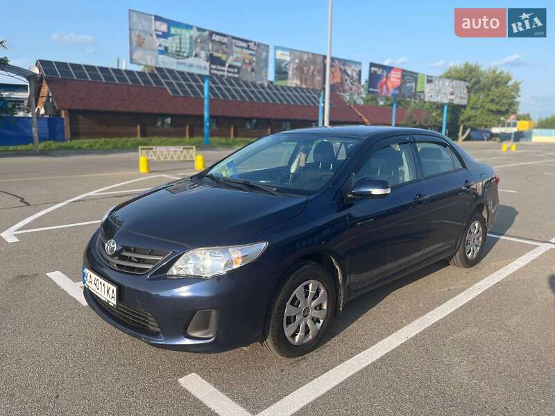 Седан Toyota Corolla 2010 в Борисполі