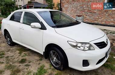 Седан Toyota Corolla 2012 в 