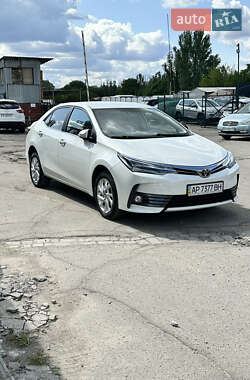Седан Toyota Corolla 2017 в Запоріжжі