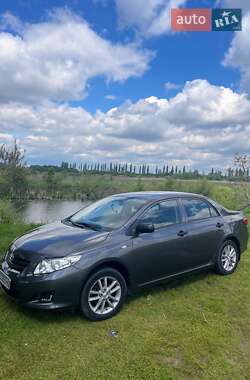 Седан Toyota Corolla 2010 в 