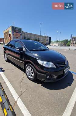 Седан Toyota Corolla 2010 в Николаеве