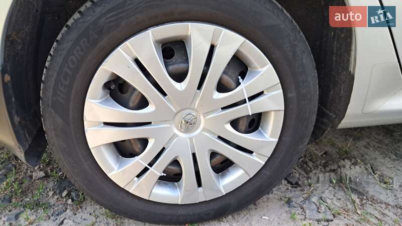 Седан Toyota Corolla 2011 в Киеве фото 9 Седан Toyota Corolla 2011 в Киеве