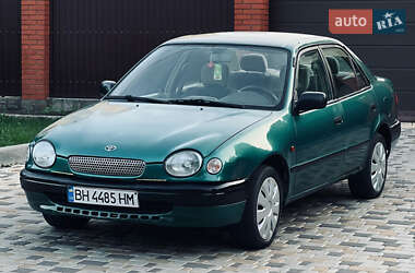 Седан Toyota Corolla 1999 в Одессе