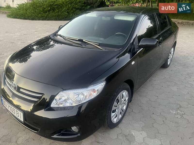 Седан Toyota Corolla 2008 в Тернополе