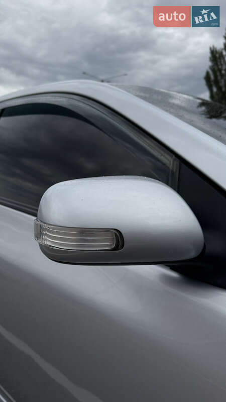 Седан Toyota Corolla 2010 в Днепре