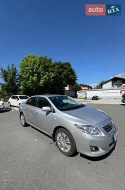 Седан Toyota Corolla 2008 в Києві