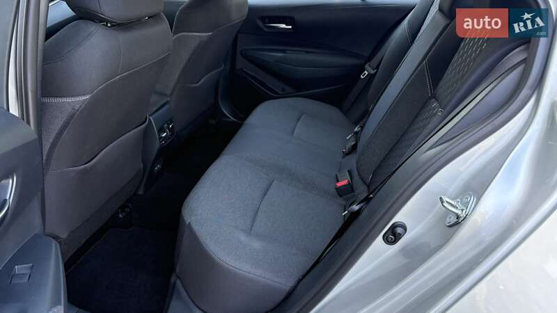 Седан Toyota Corolla 2024 в Киеве