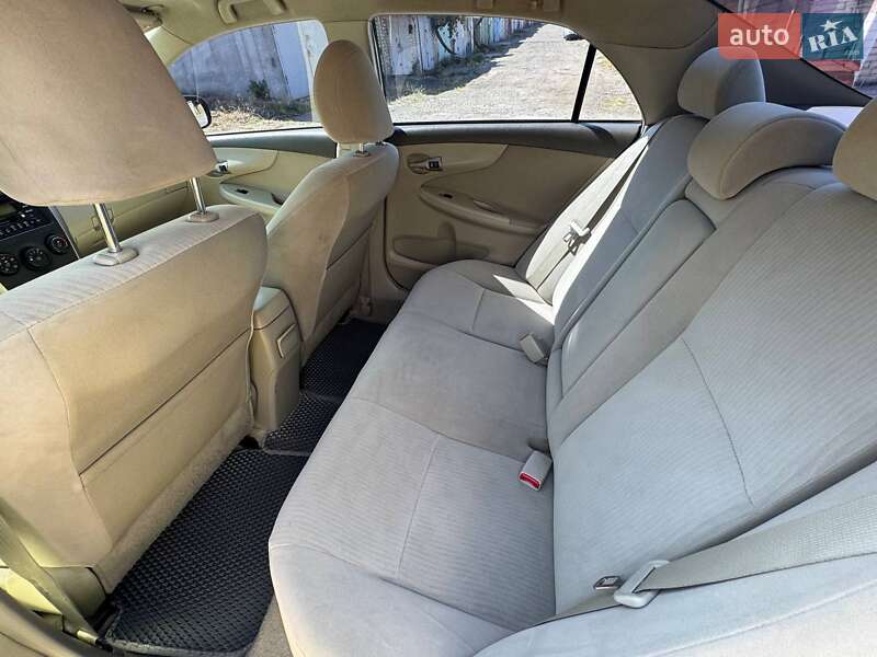 Седан Toyota Corolla 2008 в Николаеве