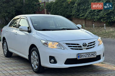 Седан Toyota Corolla 2010 в 