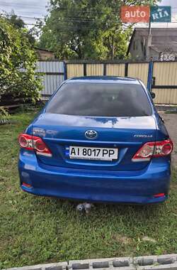 Седан Toyota Corolla 2011 в 