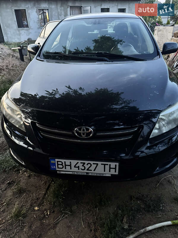Седан Toyota Corolla 2006 в 
