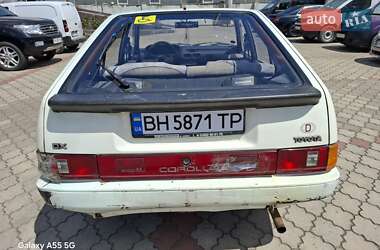Лифтбек Toyota Corolla 1986 в 