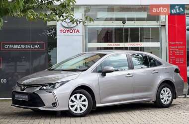 Седан Toyota Corolla 2021 в Ужгороде