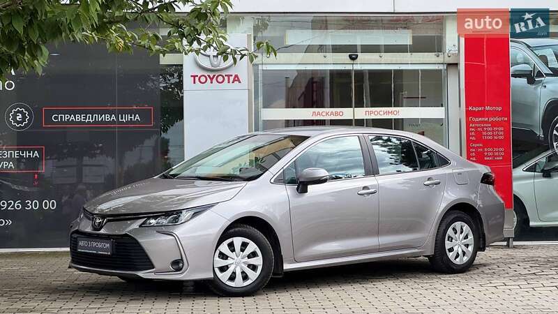 Седан Toyota Corolla 2021 в Ужгороде