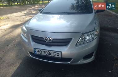 Седан Toyota Corolla 2008 в Козове