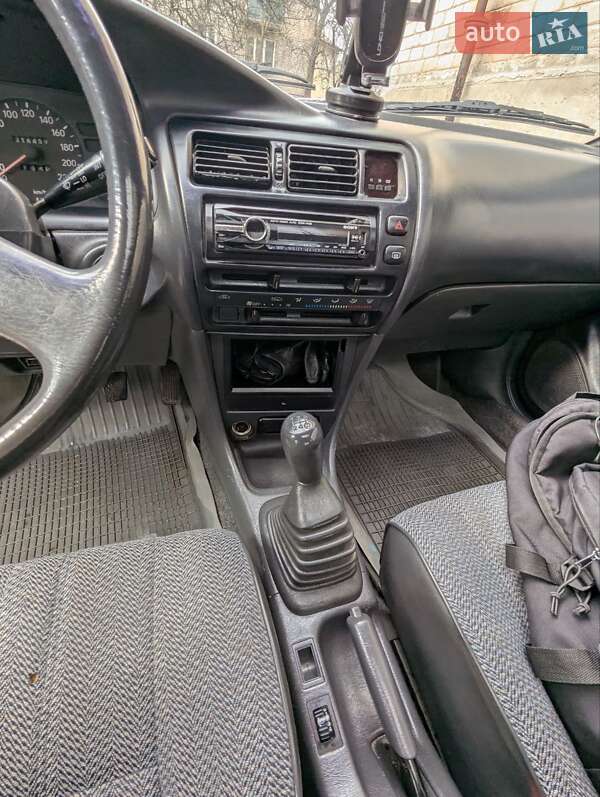 Хэтчбек Toyota Corolla 1993 в Светловодске