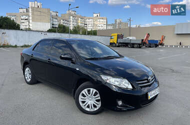 Седан Toyota Corolla 2008 в Киеве