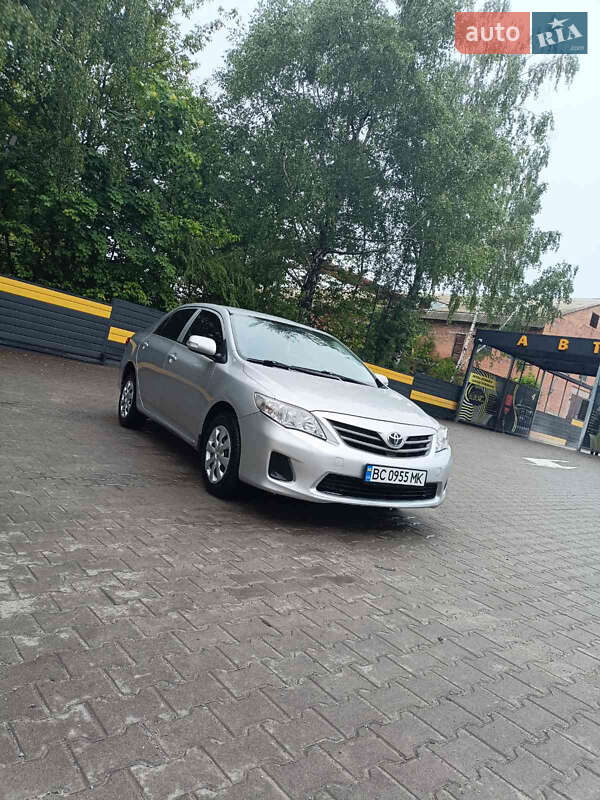 Toyota Corolla 2012