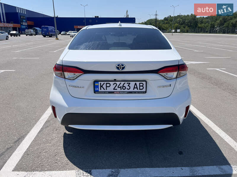 Седан Toyota Corolla 2019 в Запорожье