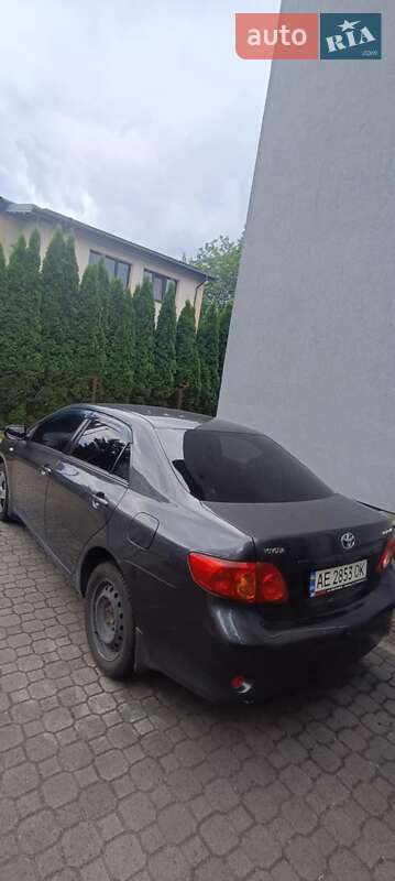 Седан Toyota Corolla 2008 в Львове