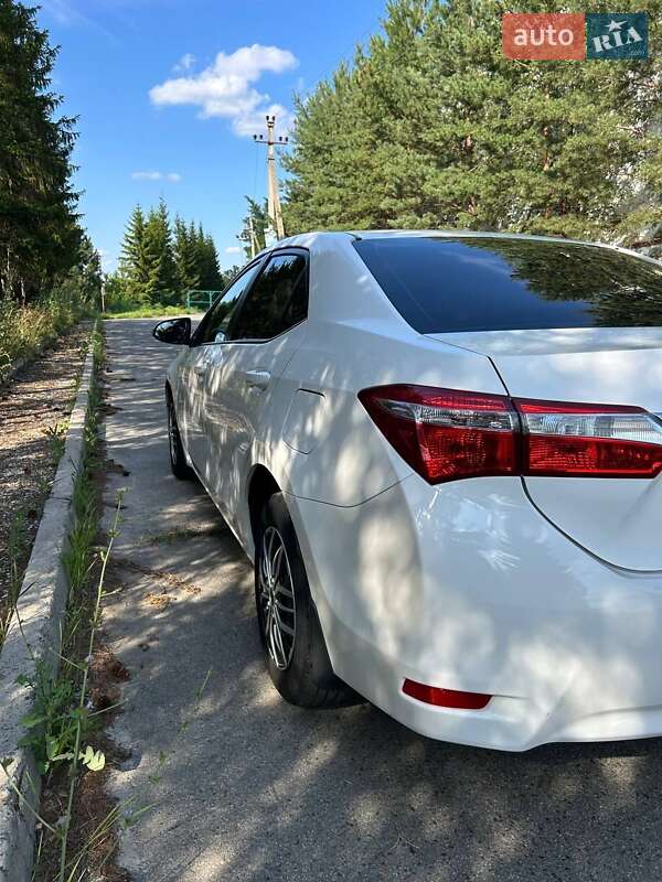 Седан Toyota Corolla 2018 в Харькове фото 3 Седан Toyota Corolla 2018 в Харькове