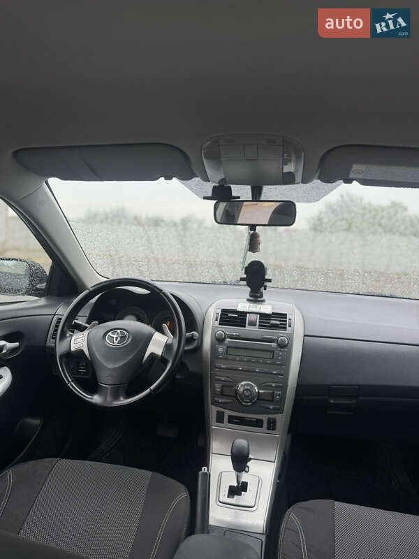 Седан Toyota Corolla 2008 в Одессе
