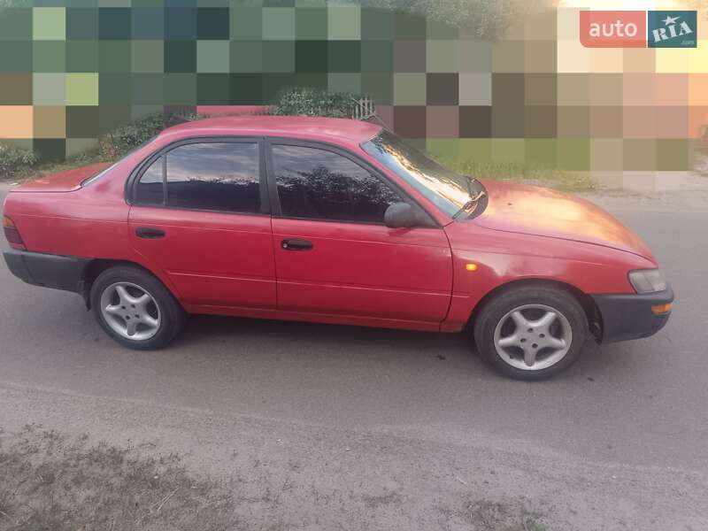 Седан Toyota Corolla 1992 в Немишаево