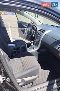 Седан Toyota Corolla 2012 в 