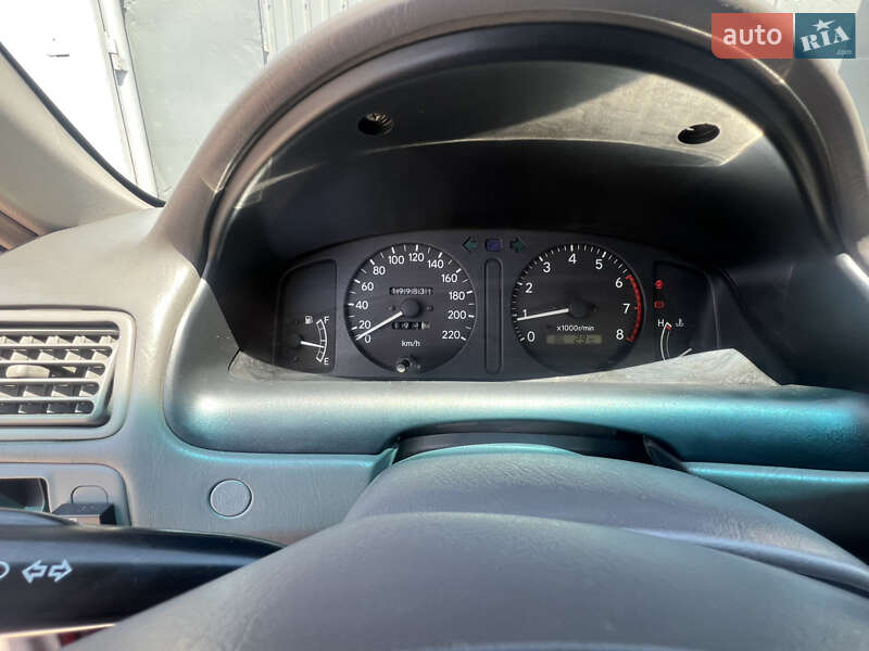 Хэтчбек Toyota Corolla 1998 в Одессе