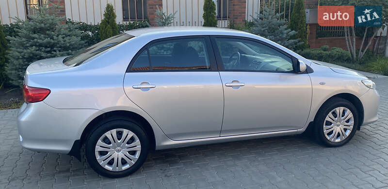 Седан Toyota Corolla 2008 в Одессе
