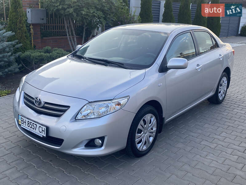 Седан Toyota Corolla 2008 в Одессе