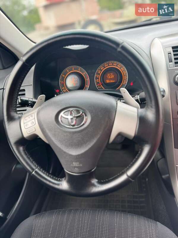 Седан Toyota Corolla 2007 в Кривом Роге
