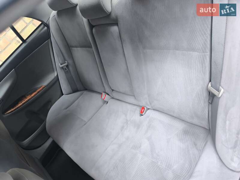 Седан Toyota Corolla 2010 в Києві фото 5 Седан Toyota Corolla 2010 в Києві