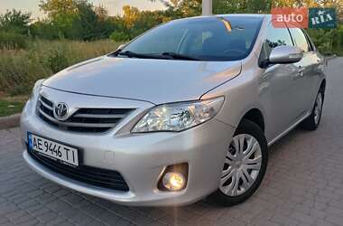 Седан Toyota Corolla 2011 в Дніпрі