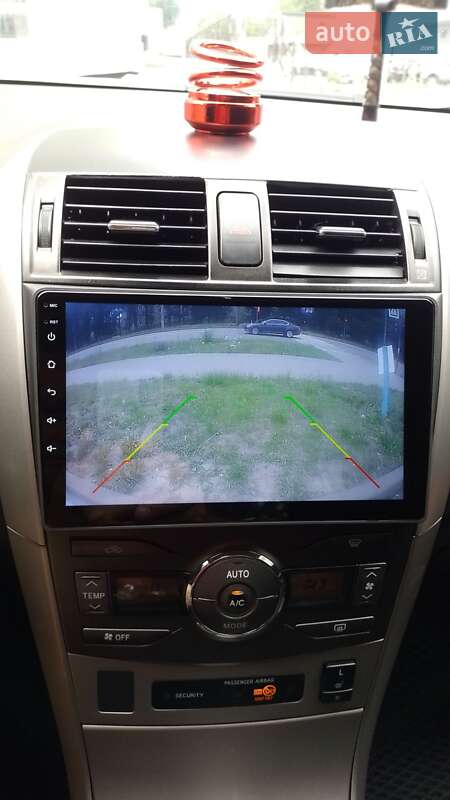 Седан Toyota Corolla 2008 в Хмельницькому