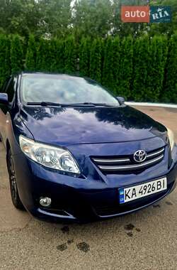 Седан Toyota Corolla 2008 в Києві
