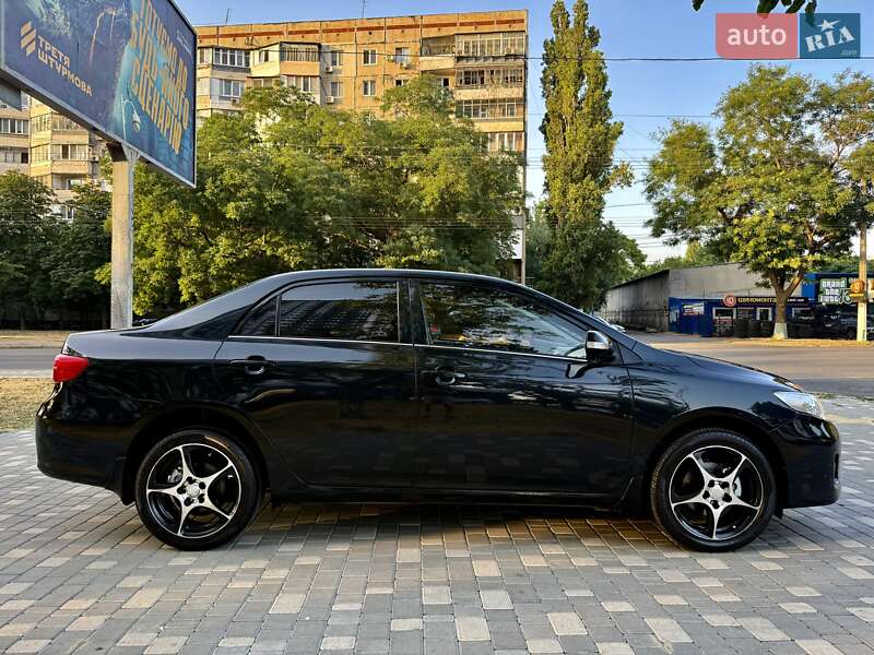 Седан Toyota Corolla 2013 в Одессе